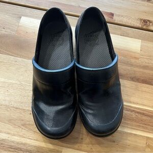Dansko Vegan Professional Clogs Slip Resistant Black EU 37